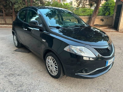 Lancia Ypsilon 1.2 69 CV 5 porte Gold