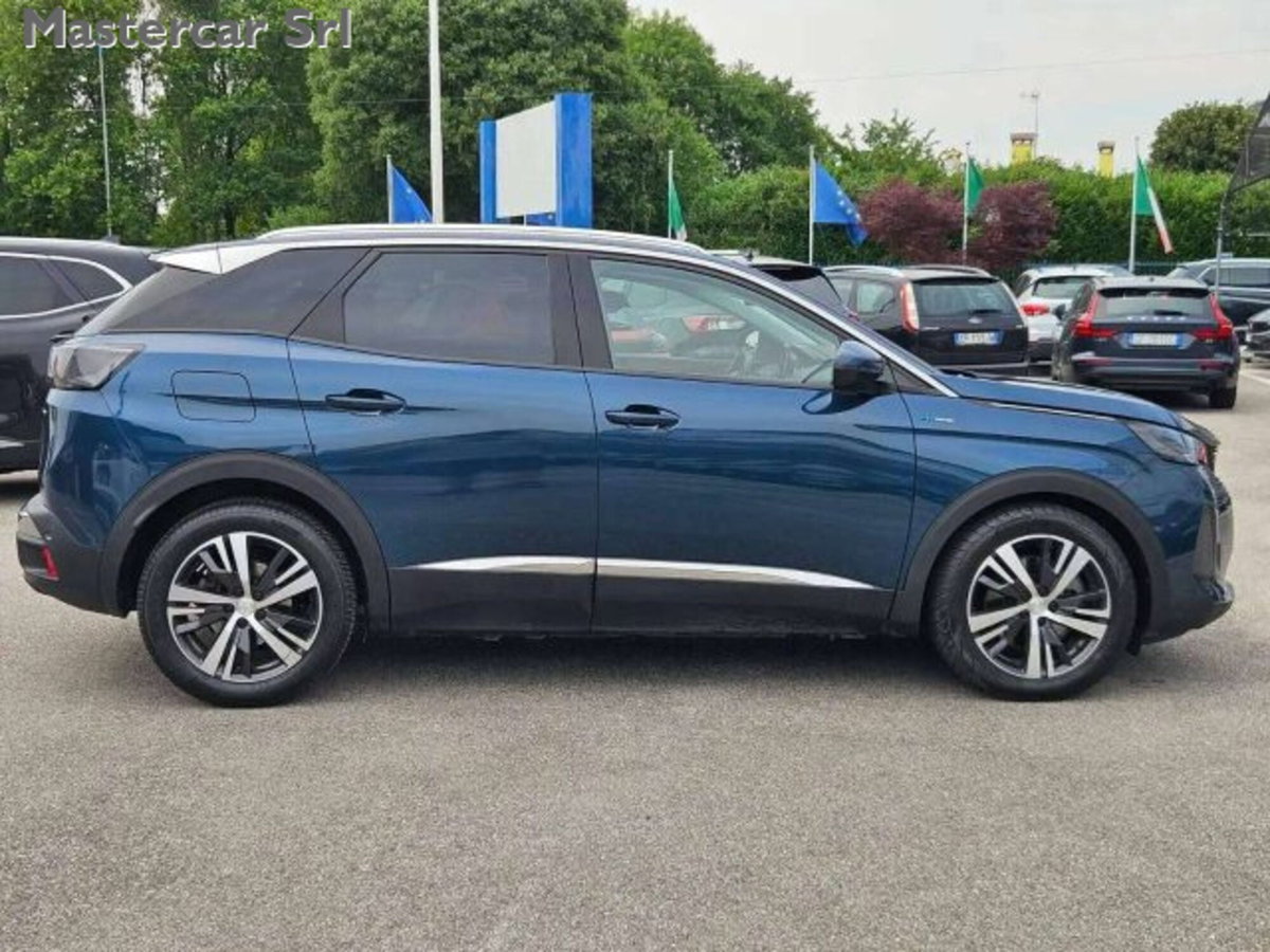 Peugeot 3008 Hybrid 225 e-EAT8 Allure Pack (7)