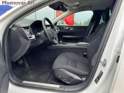 Volvo V60 B4 (d) Geartronic Momentum Business Pro (10)