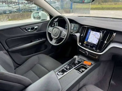 Volvo V60 B4 (d) Geartronic Momentum Business Pro (13)