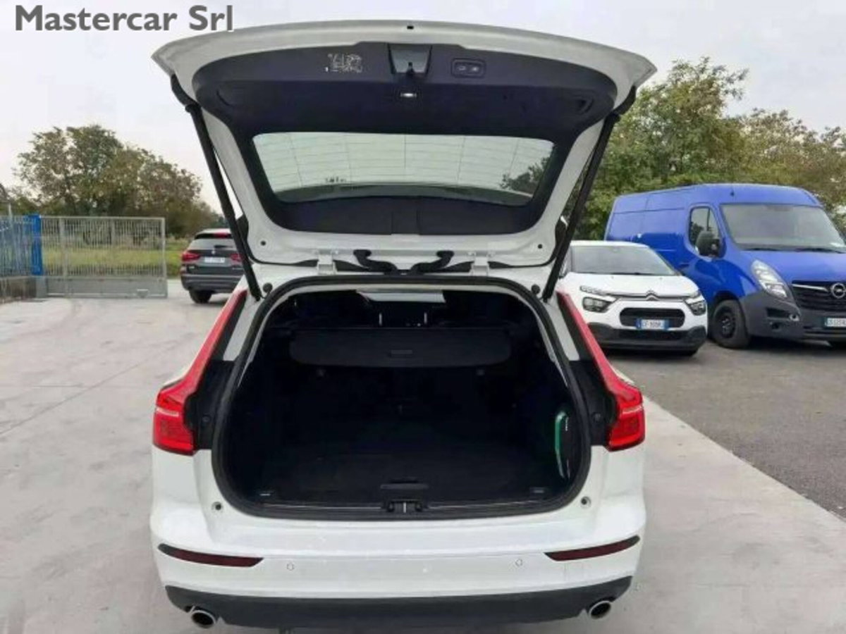 Volvo V60 B4 (d) Geartronic Momentum Business Pro (14)