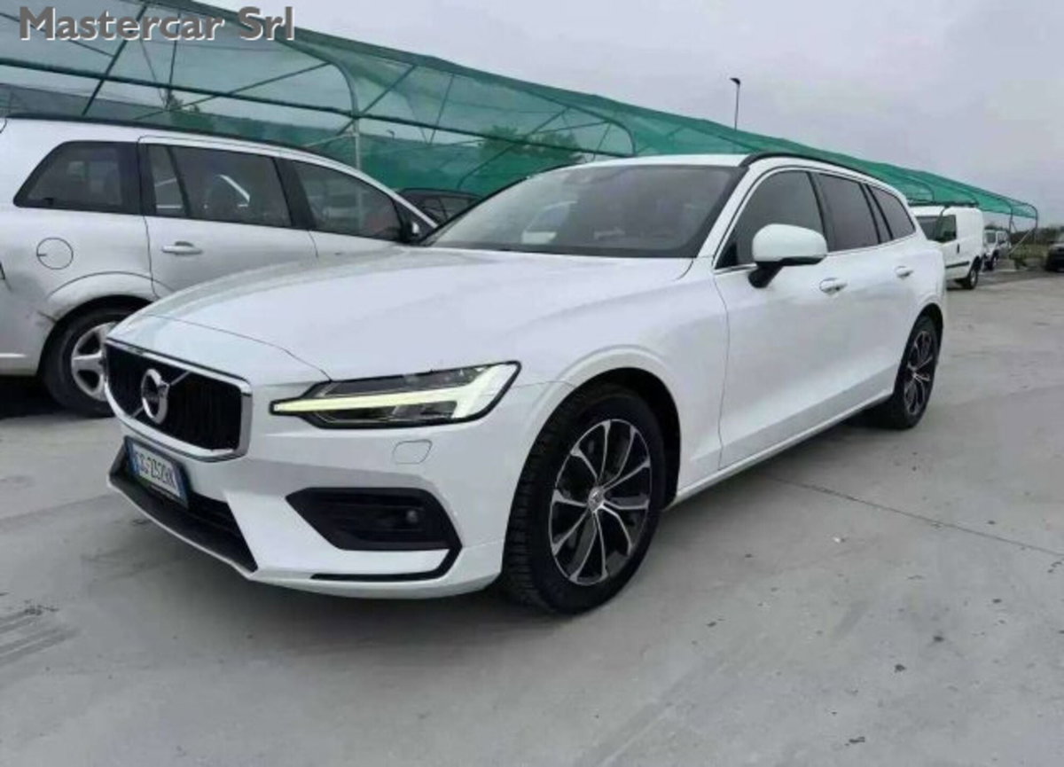 Volvo V60 B4 (d) Geartronic Momentum Business Pro (2)