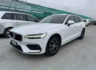 Volvo V60 B4 (d) Geartronic Momentum Business Pro (2)