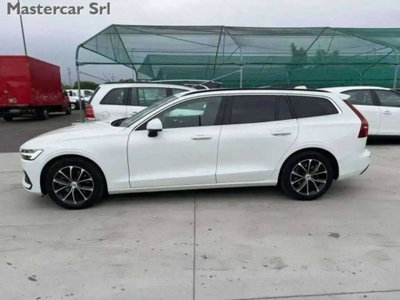 Volvo V60 B4 (d) Geartronic Momentum Business Pro (3)