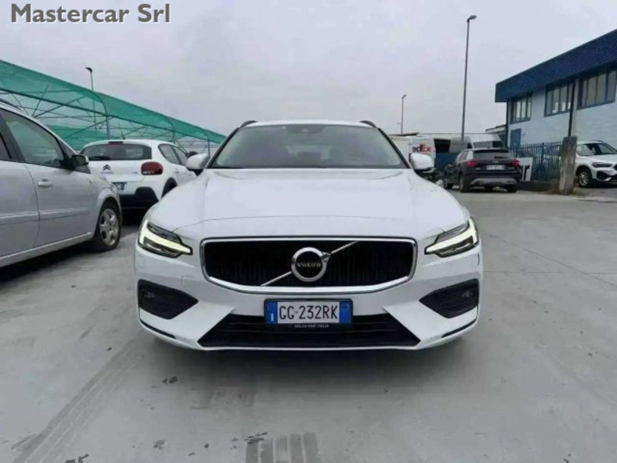 Volvo V60 B4 (d) Geartronic Momentum Business Pro (9)