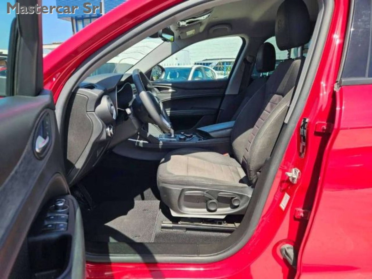 Alfa Romeo Stelvio 2.2 t Intensa rwd 160cv auto (10)