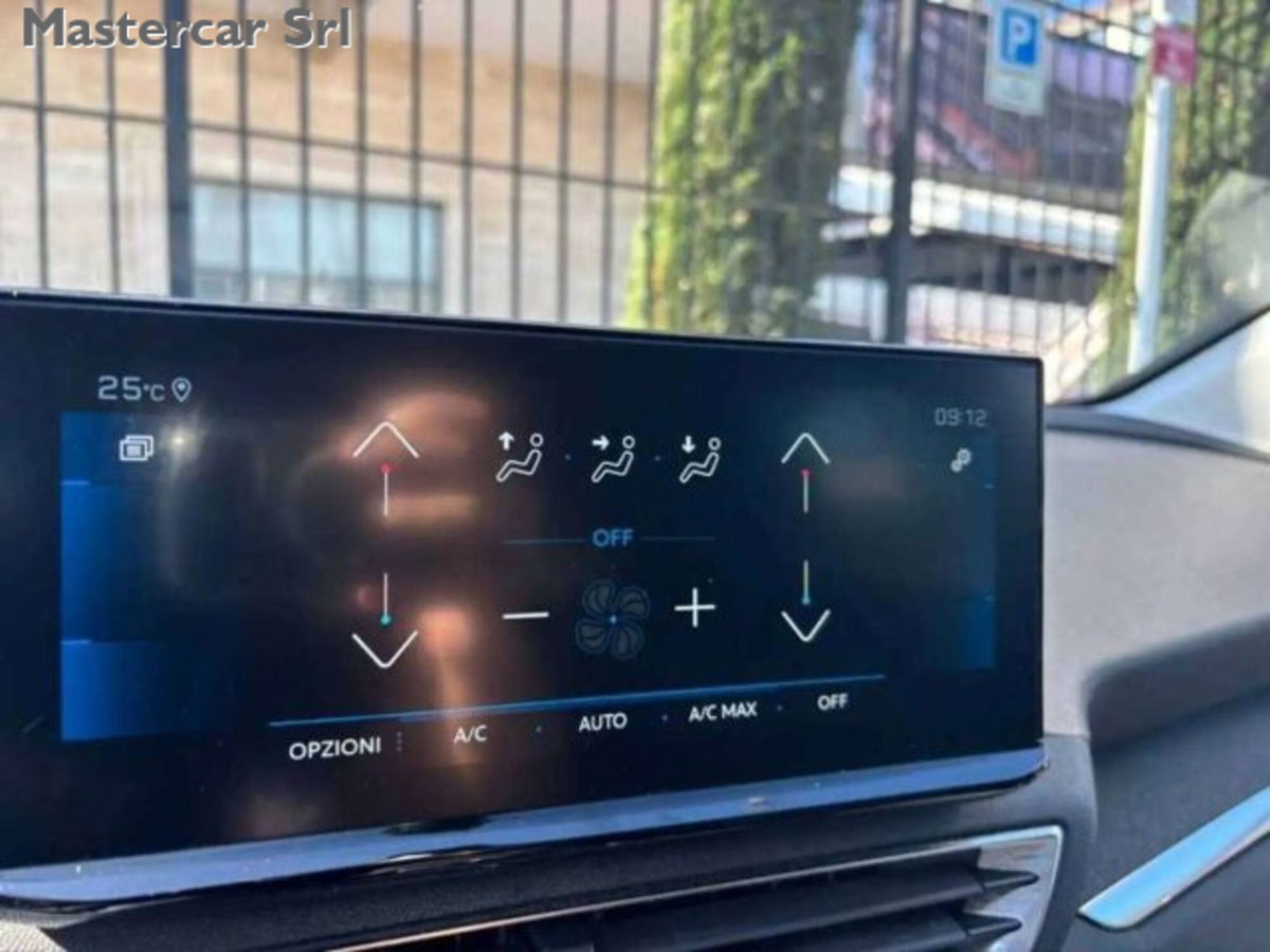 Peugeot 3008 BlueHDi 130 S&S Allure Pack (12)