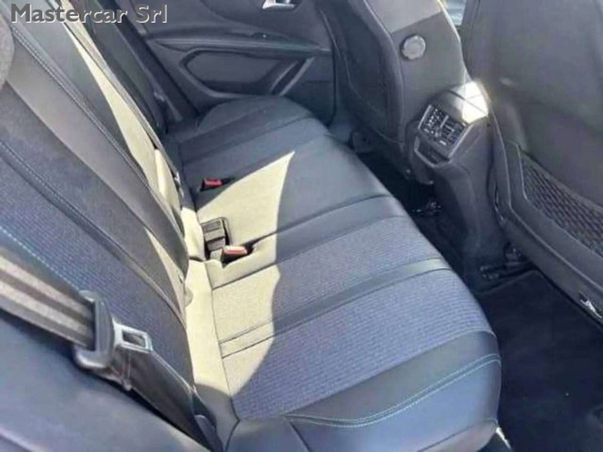 Peugeot 3008 BlueHDi 130 S&S Allure Pack (9)