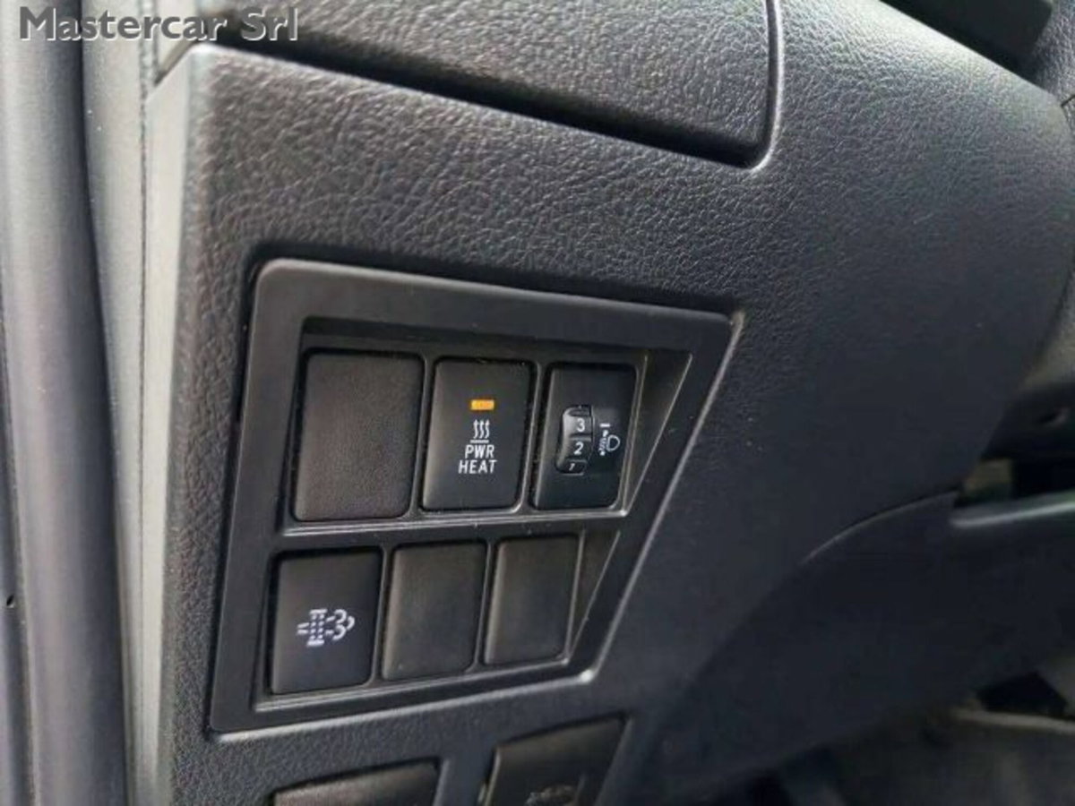 Toyota Hilux 2.D-4D 4WD porte Double Cab Comfort (12)