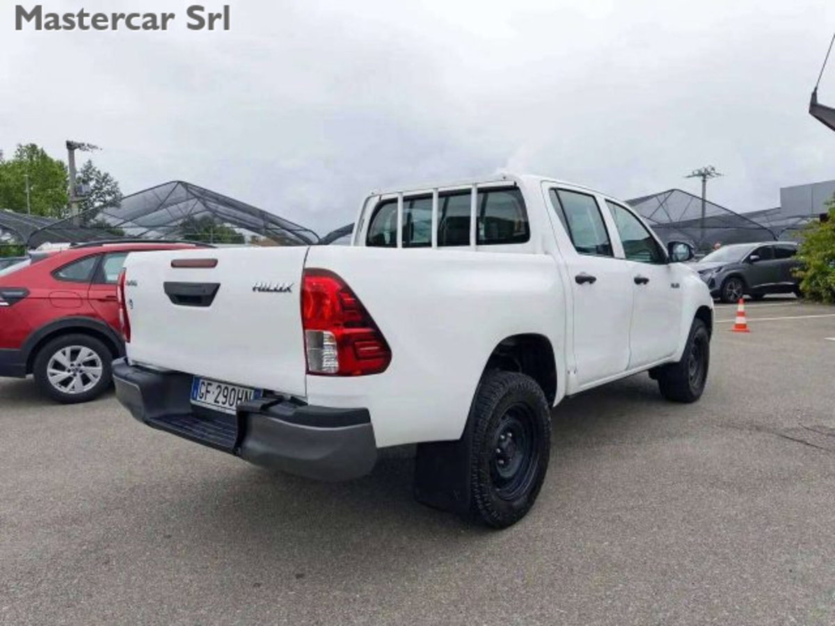 Toyota Hilux 2.D-4D 4WD porte Double Cab Comfort (5)