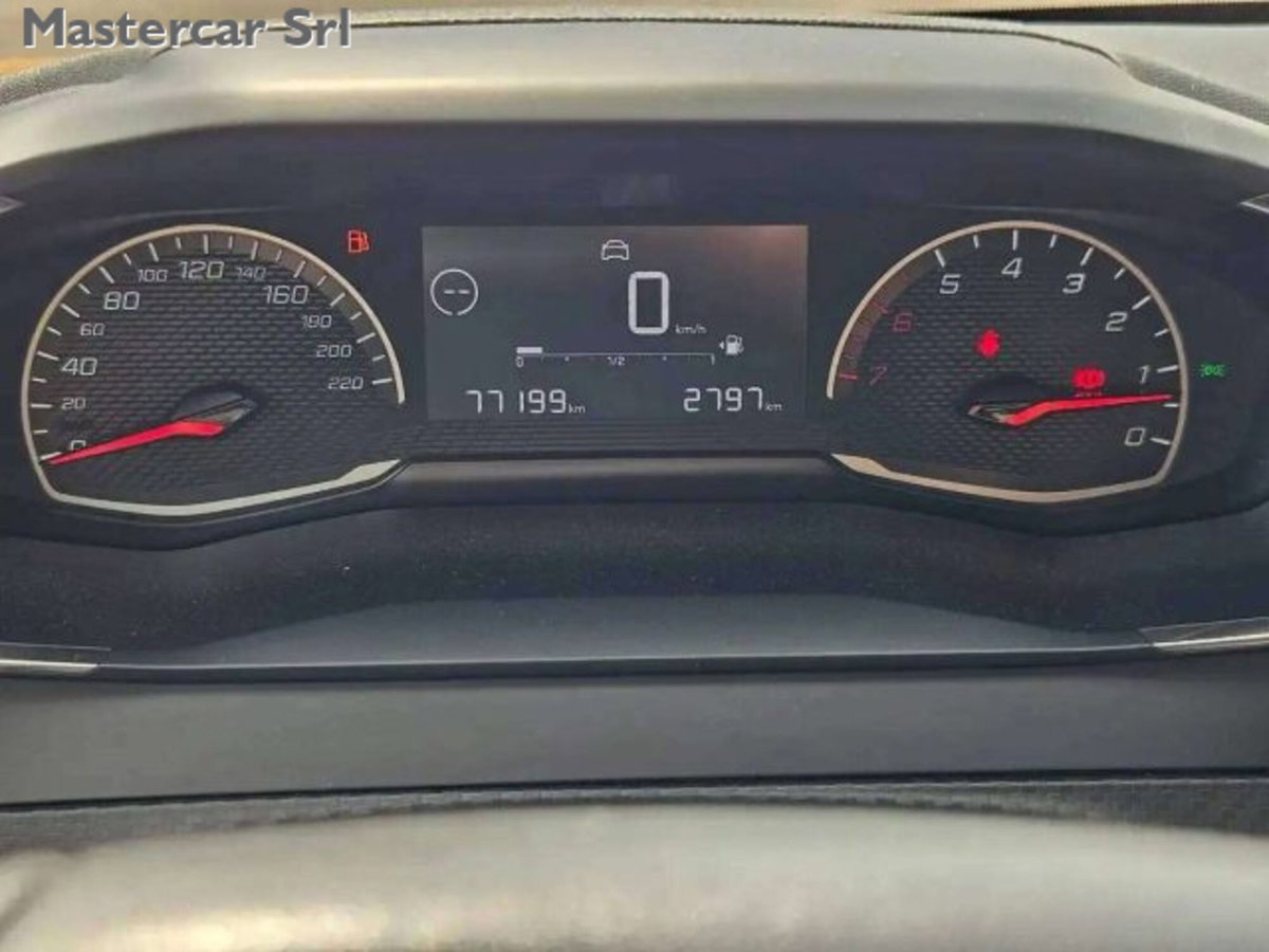 Peugeot 208 1.2 puretech Active s&s 75cv (13)