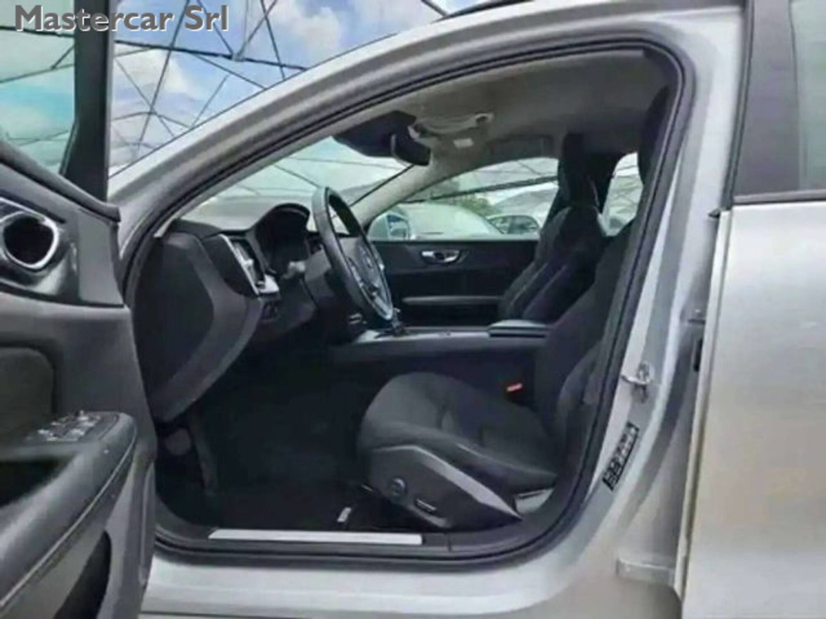 Volvo V60 D4 AWD Geartronic Business (10)