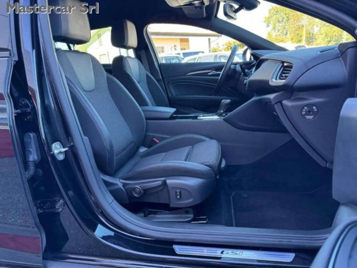 Opel Insignia 2.0 BiTurbo CDTI S&S AWD aut. Grand Sport GSi (14)