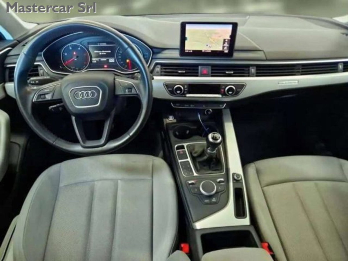 Audi A4 Avant 2.0 TDI 150 CV quattro Business (6)