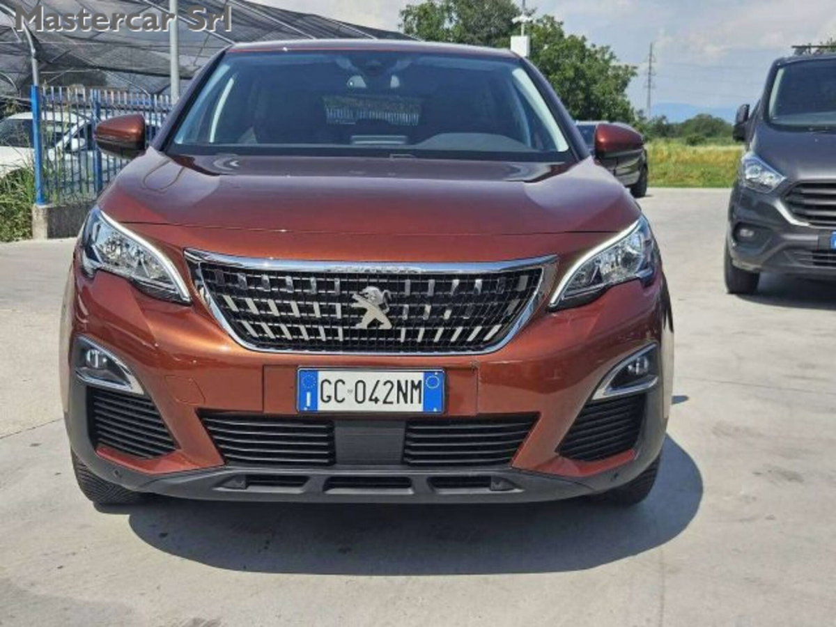 Peugeot 3008 BlueHDi 130 S&S EAT8 Business (2)