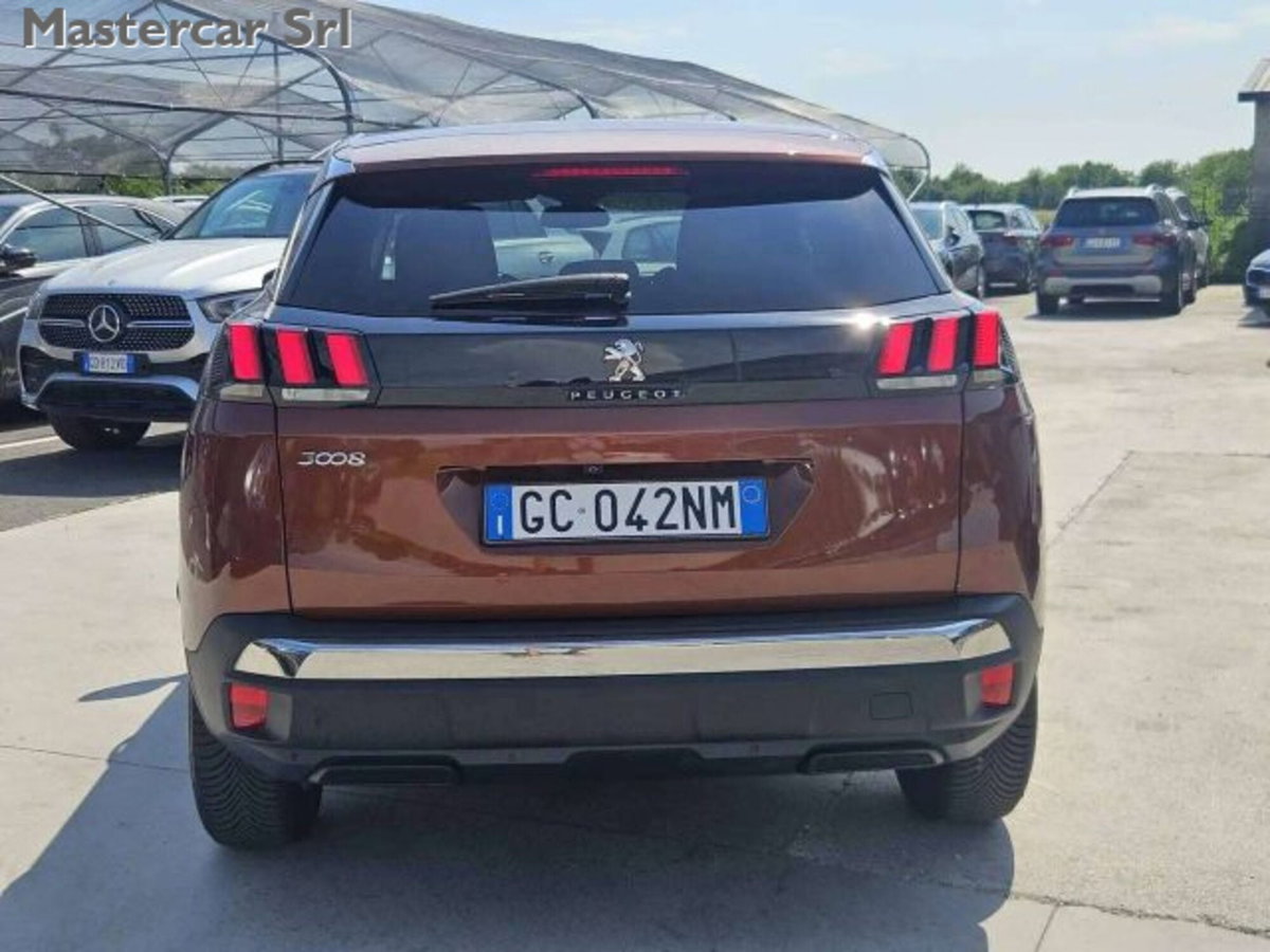 Peugeot 3008 BlueHDi 130 S&S EAT8 Business (7)