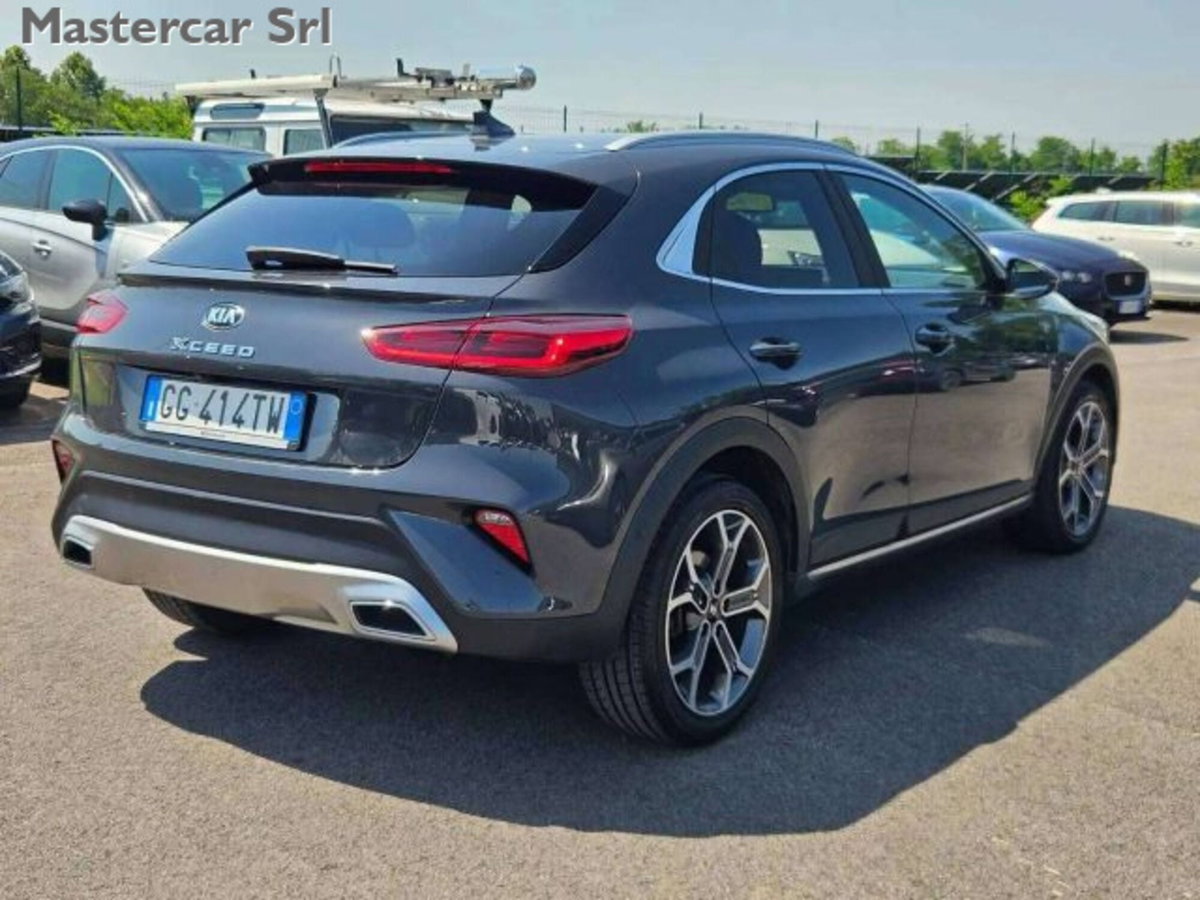 Kia XCeed 1.6 CRDi 136 CV MHEV DCT High Tech (8)