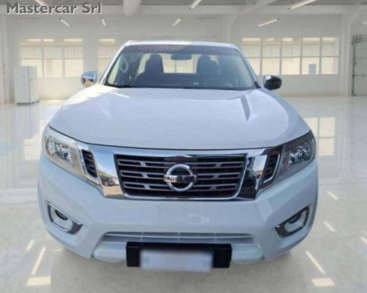 Nissan Navara 2.3 dCi 4WD King Cab Acenta (6)
