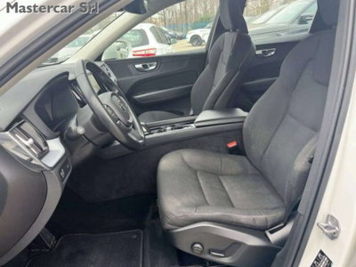 Volvo XC60 2.0 b4 Essential auto (11)