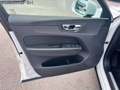 Volvo XC60 2.0 b4 Essential auto (13)