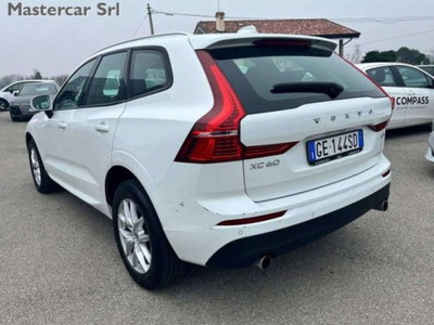 Volvo XC60 2.0 b4 Essential auto (4)