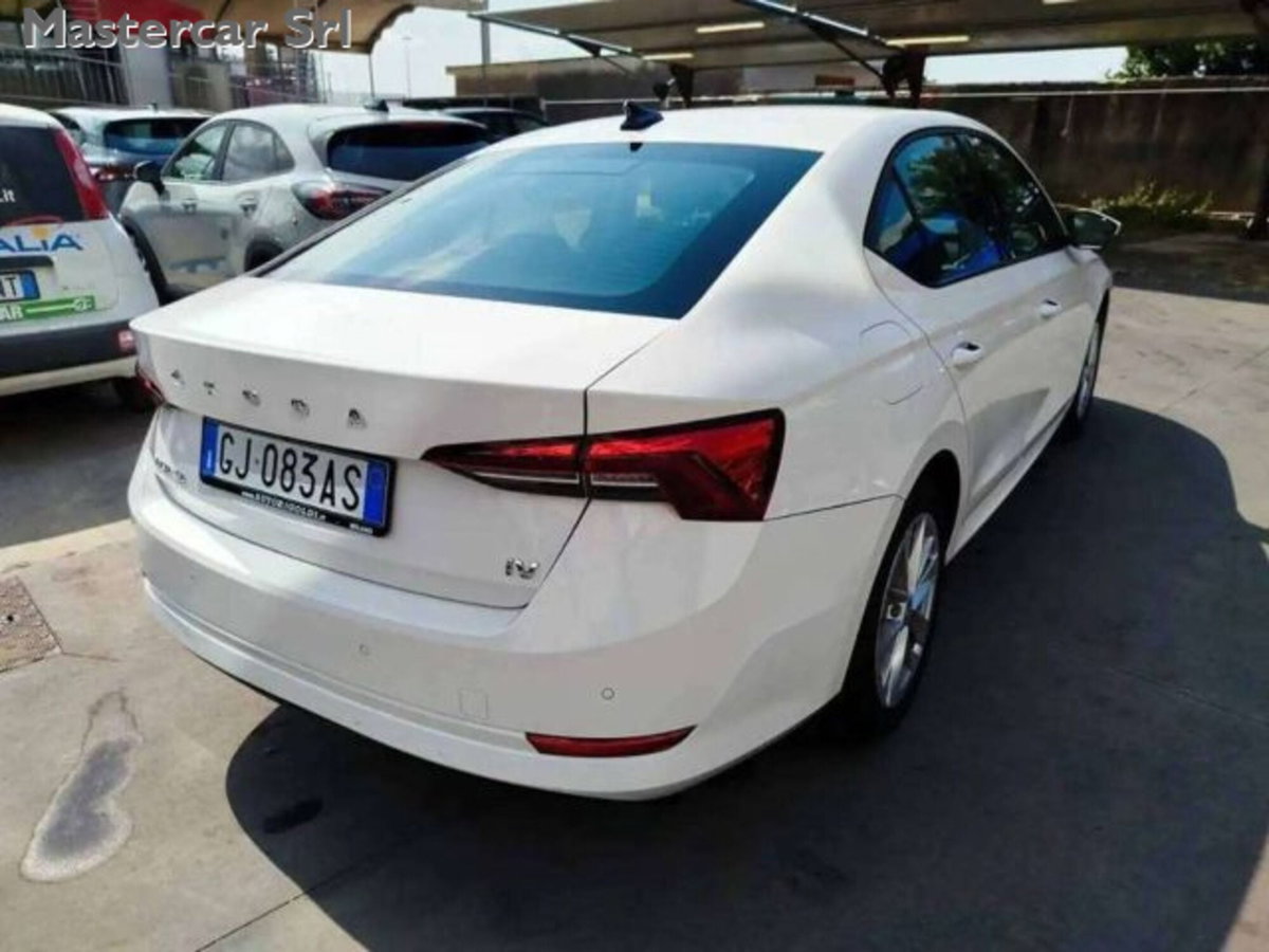 Skoda Octavia 1.4 TSI DSG Style (3)
