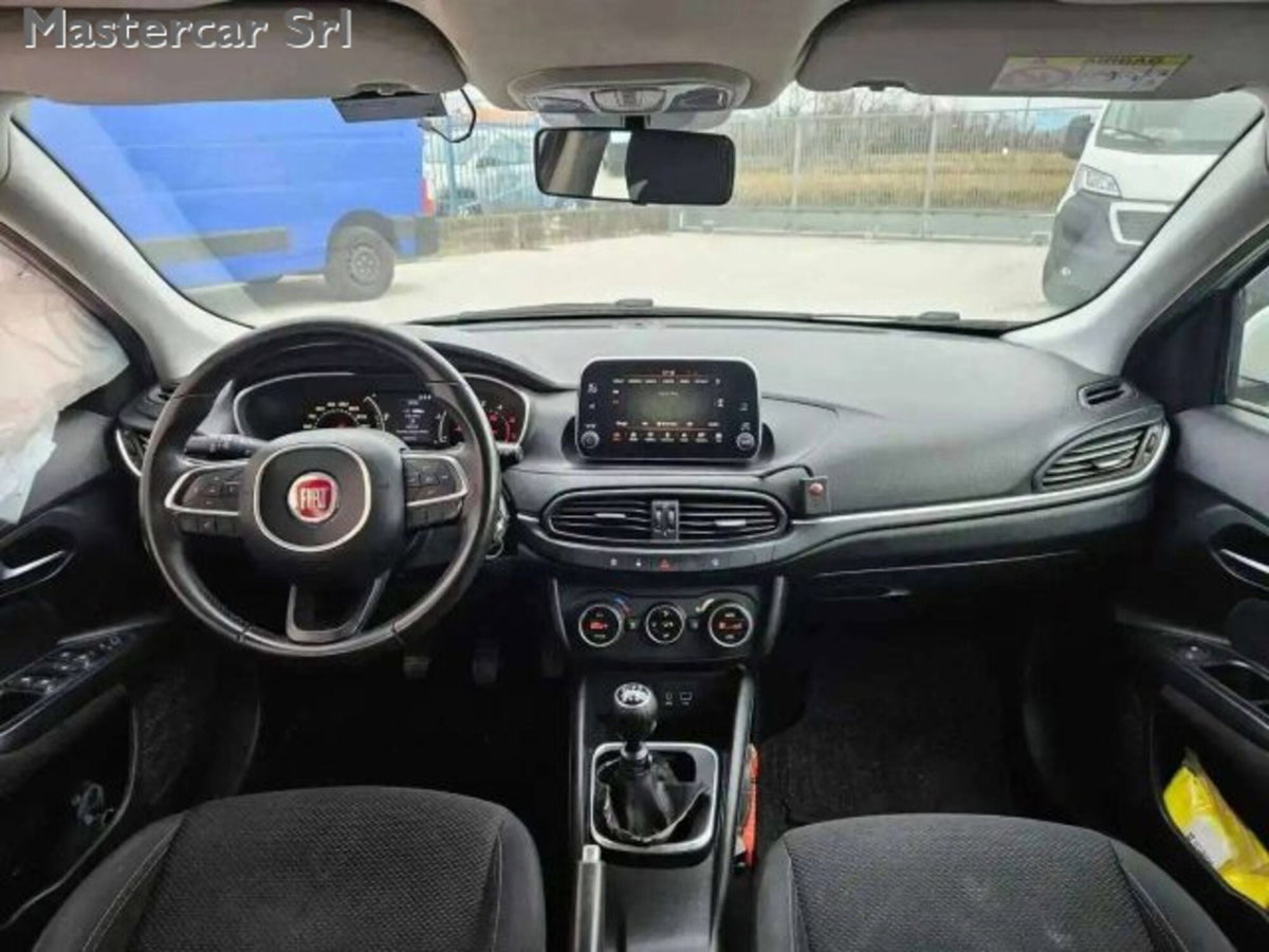 Fiat Tipo Station Wagon Tipo 1.6 Mjt S&S SW Lounge (11)