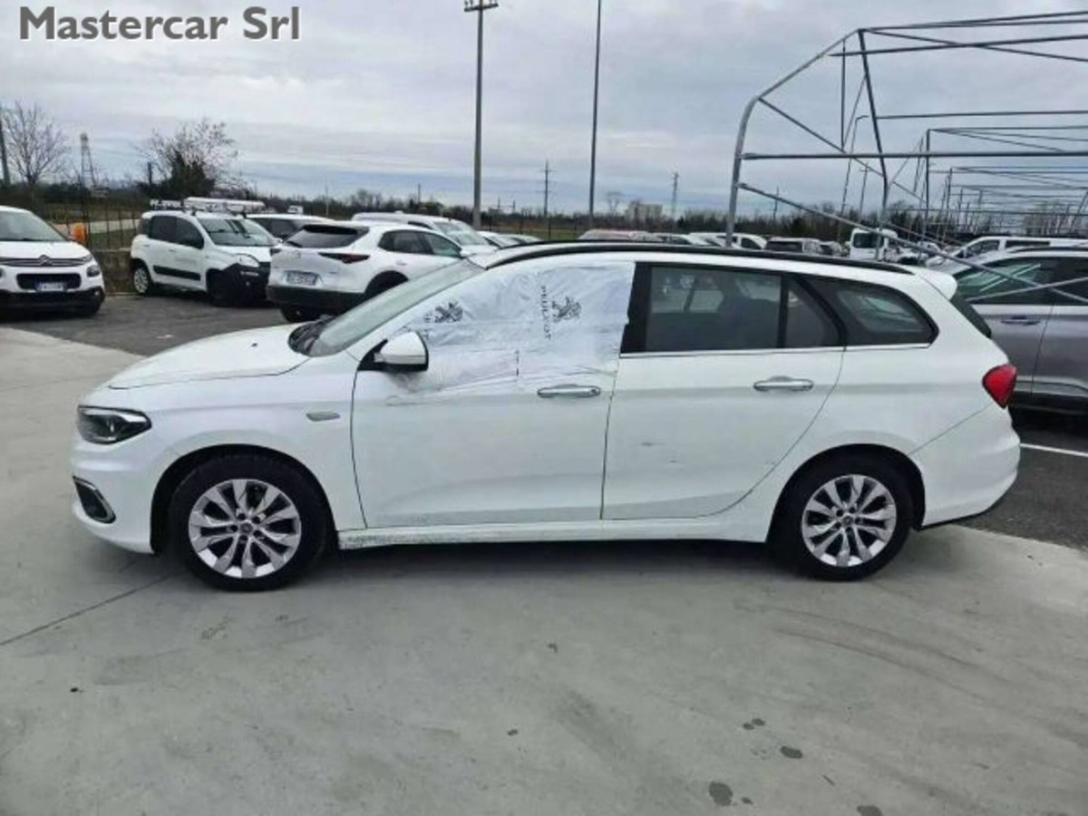 Fiat Tipo Station Wagon Tipo 1.6 Mjt S&S SW Lounge (3)