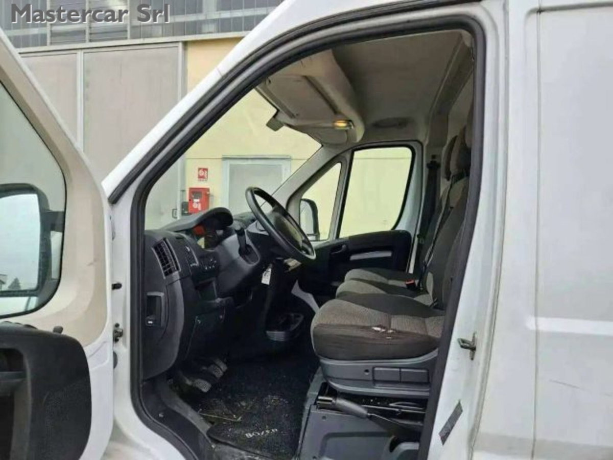 Peugeot Boxer Furgone 330 2.2 BlueHDi 140 S&S PC-TN Furgone Premium (10)