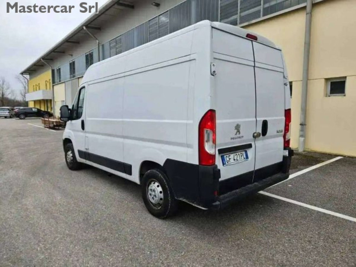 Peugeot Boxer Furgone 330 2.2 BlueHDi 140 S&S PC-TN Furgone Premium (4)
