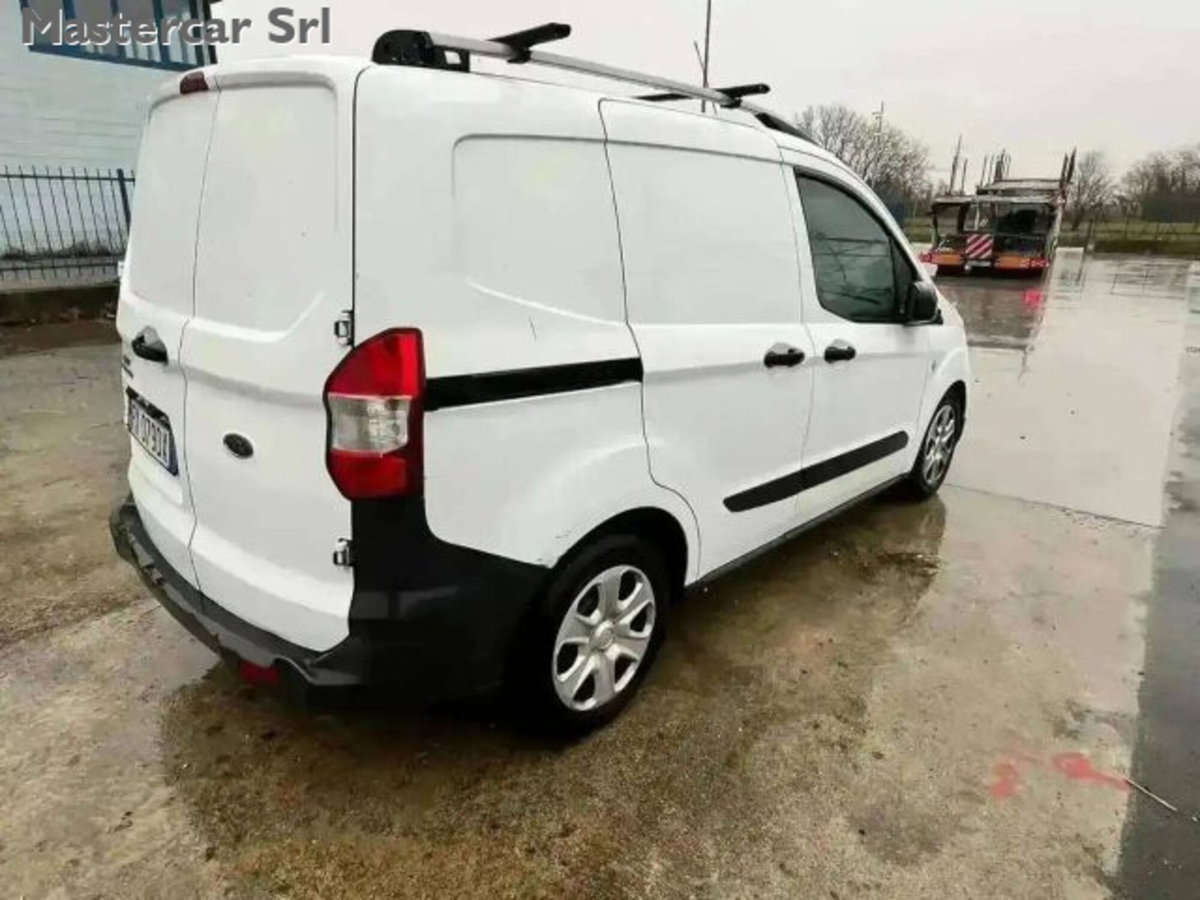 Ford Transit Courier 1.5 TDCi 75CV  Trend (6)