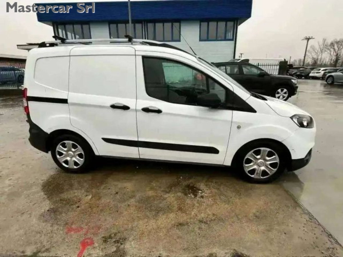 Ford Transit Courier 1.5 TDCi 75CV  Trend (7)