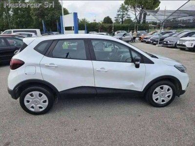 Renault Captur 1.5 dCi 8V 90 CV Start&Stop Life (4)