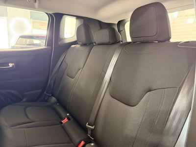 Jeep Renegade 1.6 Mjt 130 CV Longitude (18)