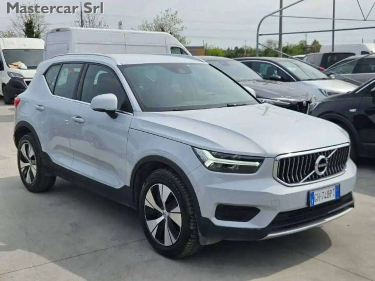 Volvo XC40 T4 Recharge Plug-in Hybrid Inscription (4)