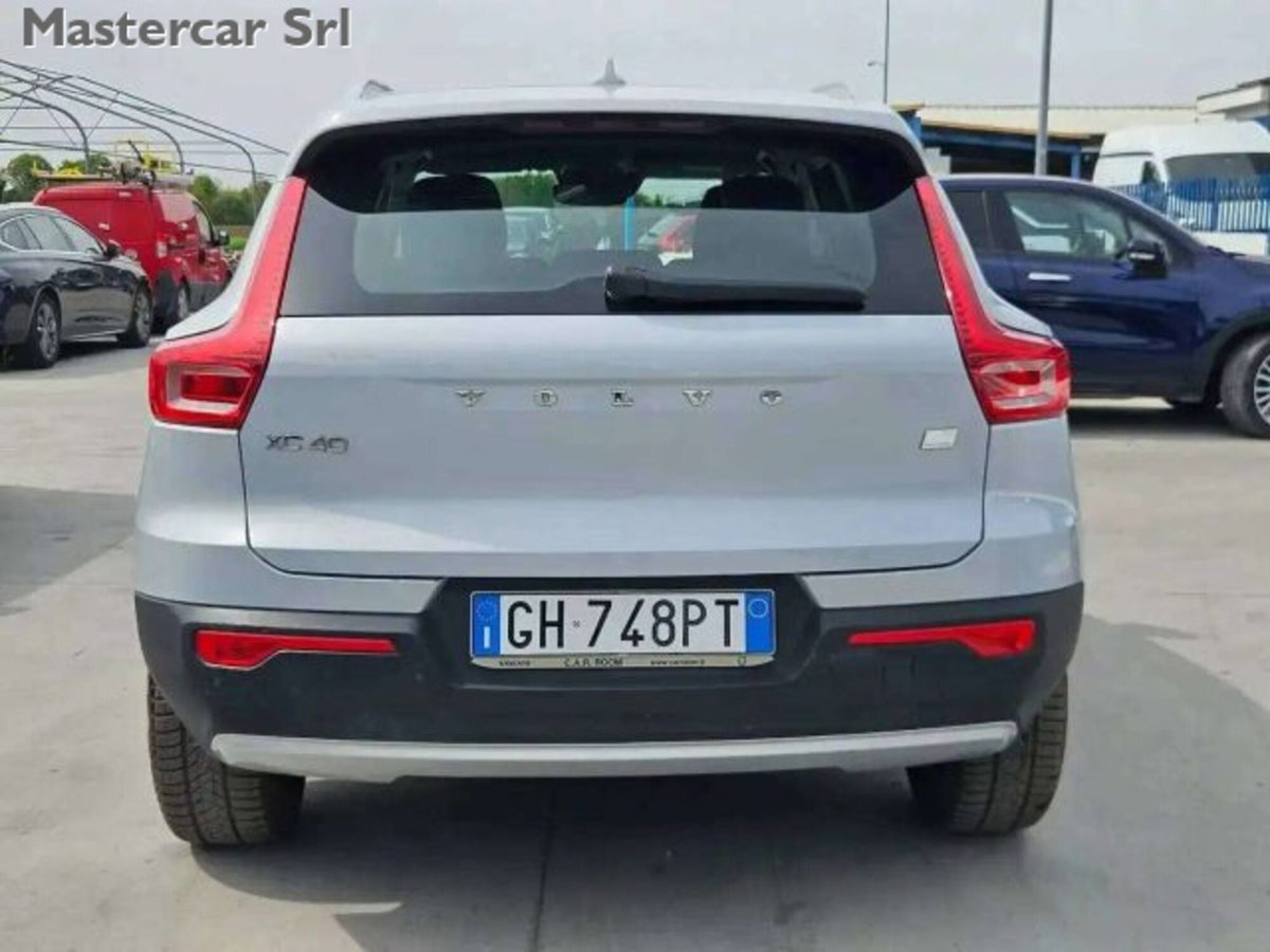 Volvo XC40 T4 Recharge Plug-in Hybrid Inscription (6)