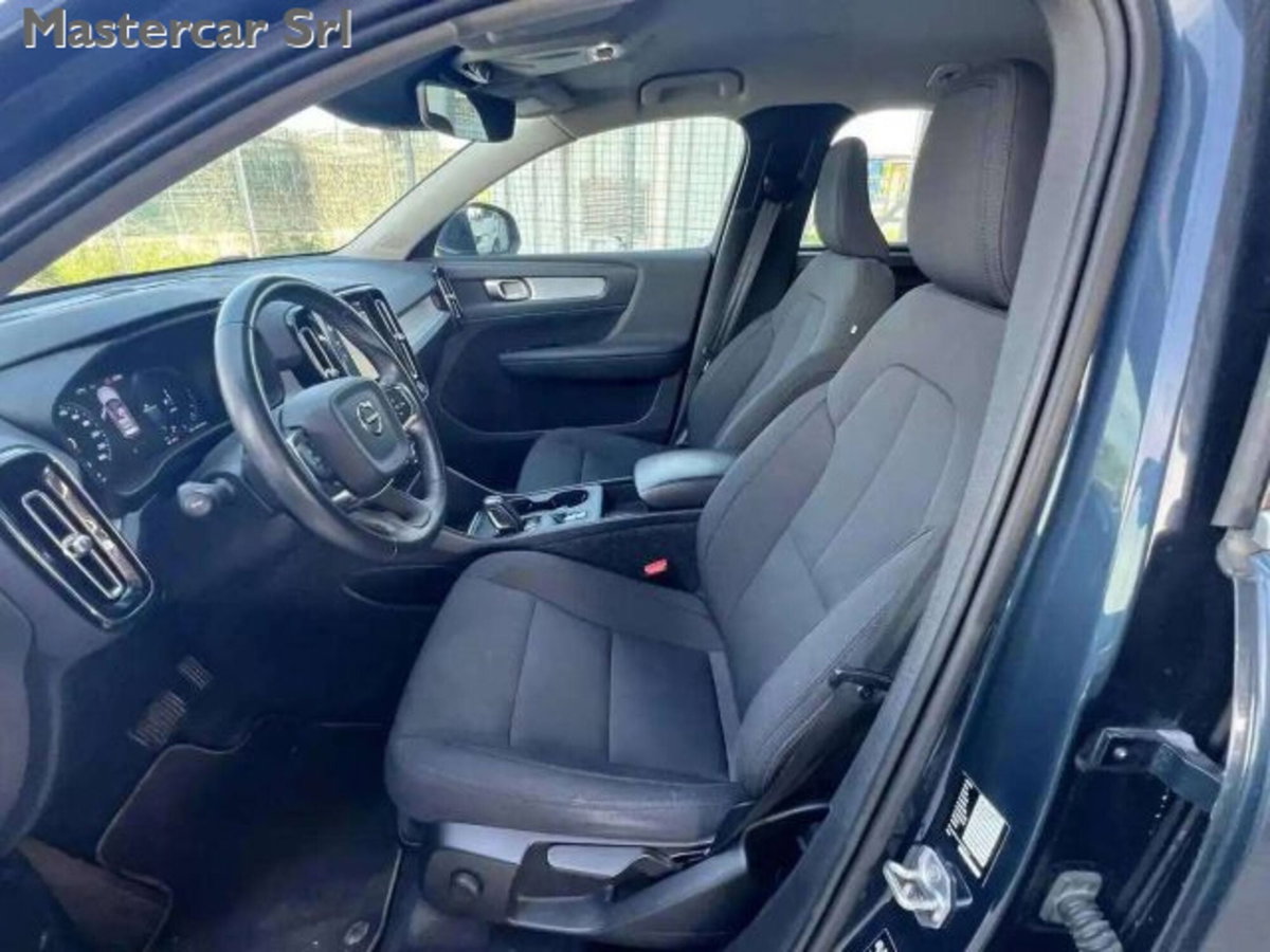 Volvo XC40 T5 Recharge Plug-in Hybrid Inscription Expression (9)
