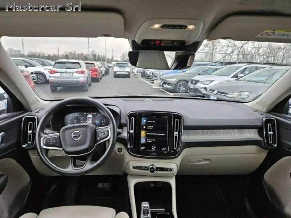 Volvo XC40 T5 Recharge Plug-in Hybrid Inscription Expression (9)