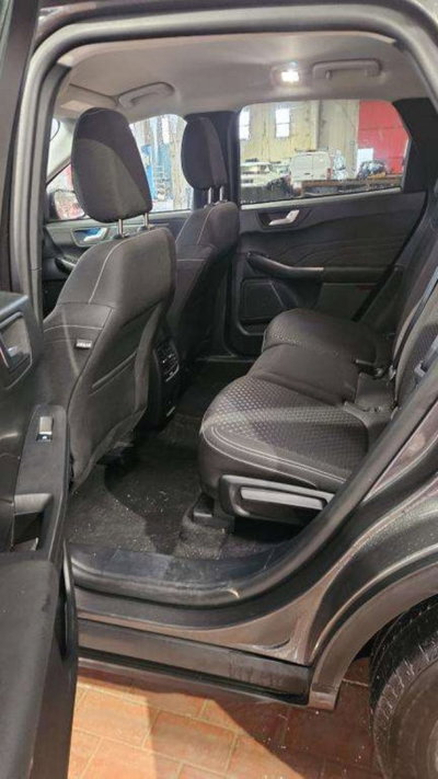 Ford Kuga 2.5 full hybrid Titanium 2wd 180cv auto (10)