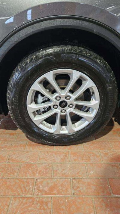 Ford Kuga 2.5 full hybrid Titanium 2wd 180cv auto (7)