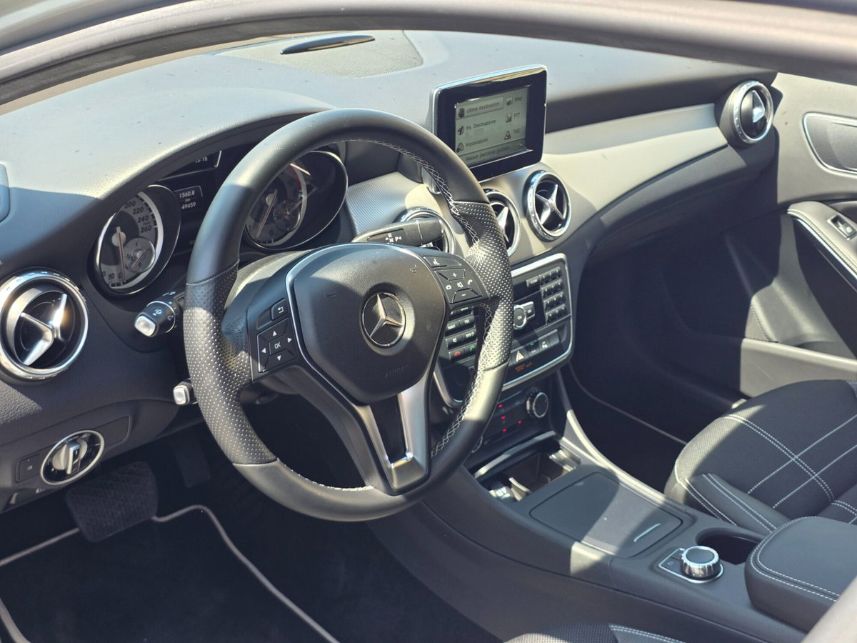 Mercedes-Benz GLA SUV 200 CDI Automatic Sport (8)