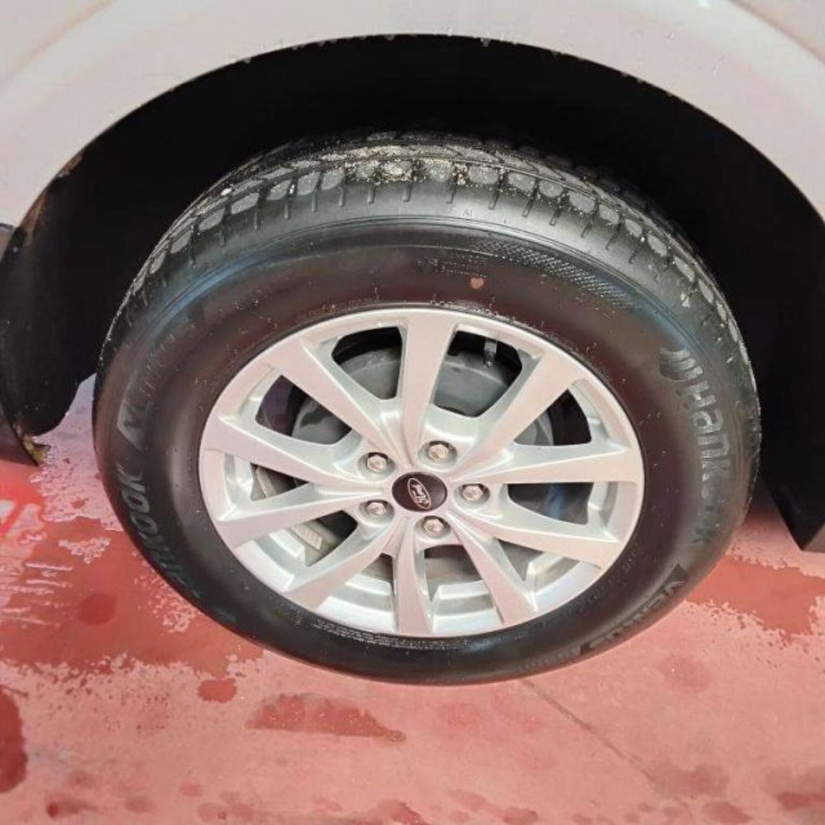 Ford Tourneo Courier 1.0 EcoBoost 100 CV Titanium (13)