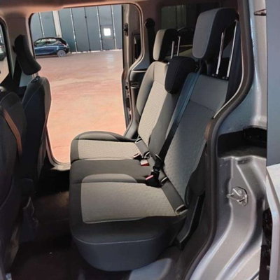Ford Tourneo Courier 1.0 EcoBoost 100 CV Titanium (14)
