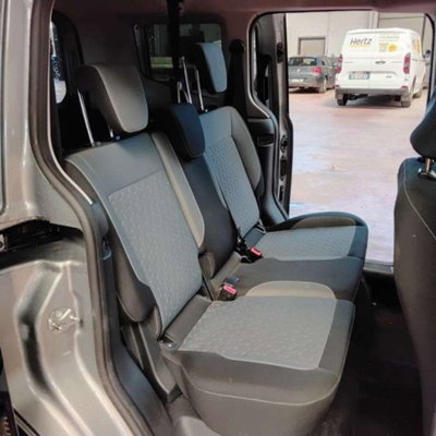 Ford Tourneo Courier 1.0 EcoBoost 100 CV Titanium (15)