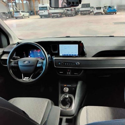 Ford Tourneo Courier 1.0 EcoBoost 100 CV Titanium (16)