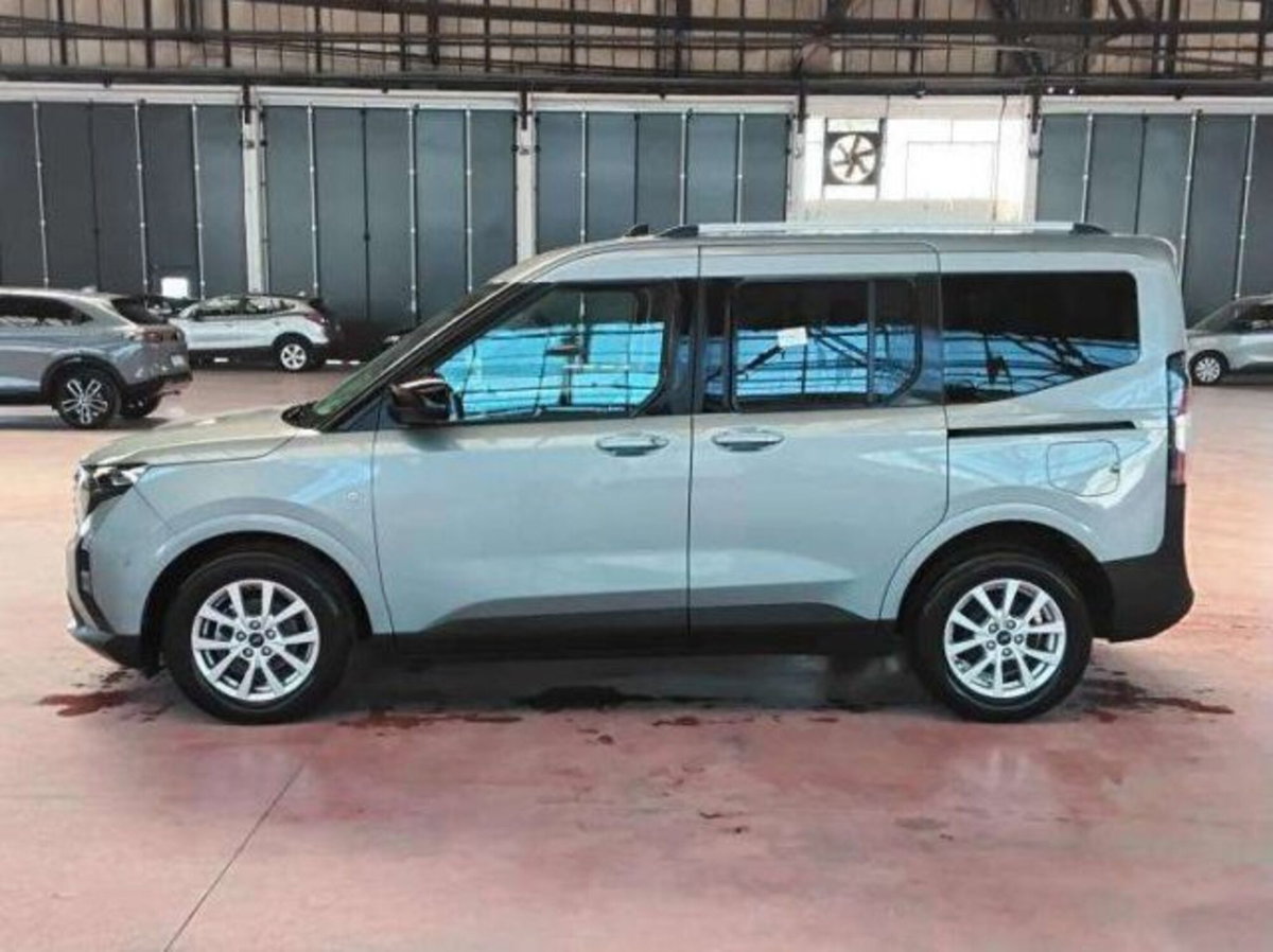 Ford Tourneo Courier 1.0 EcoBoost 100 CV Titanium (3)