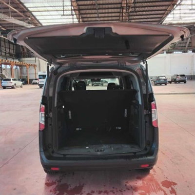 Ford Tourneo Courier 1.0 EcoBoost 100 CV Titanium (9)