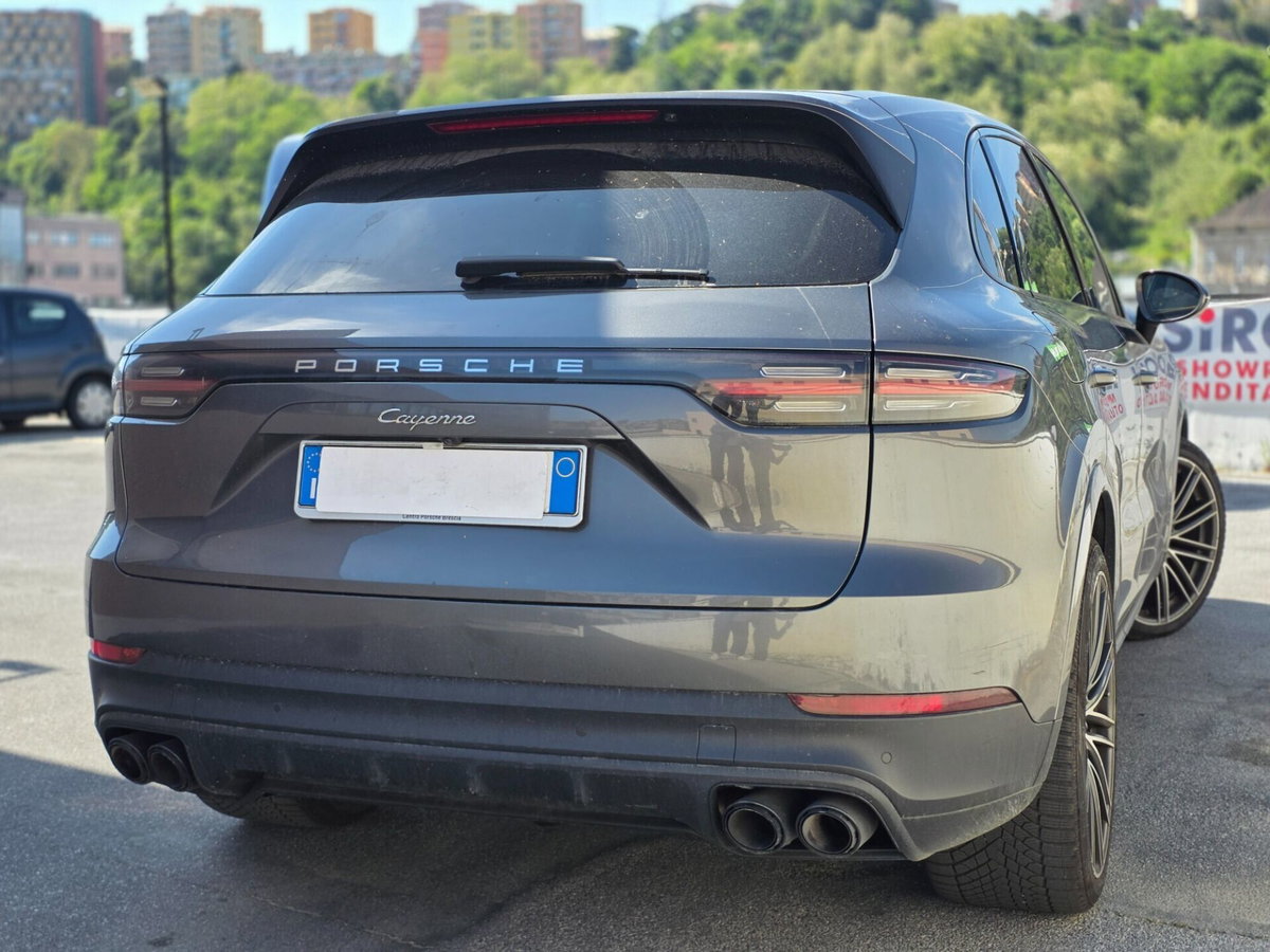 Porsche Cayenne Coupé 3.0 V6 (8)