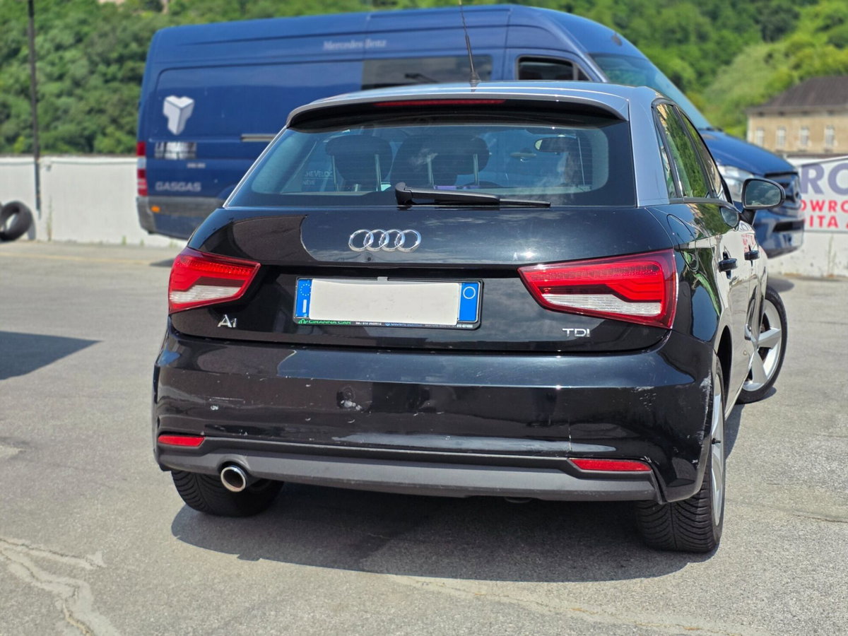 Audi A1 1.6 TDI 116 CV Metal (6)
