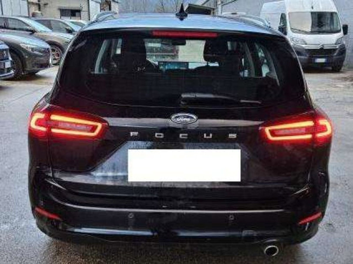 Ford Focus Station Wagon 1.5 ecoblue Titanium Edition 115cv auto (6)